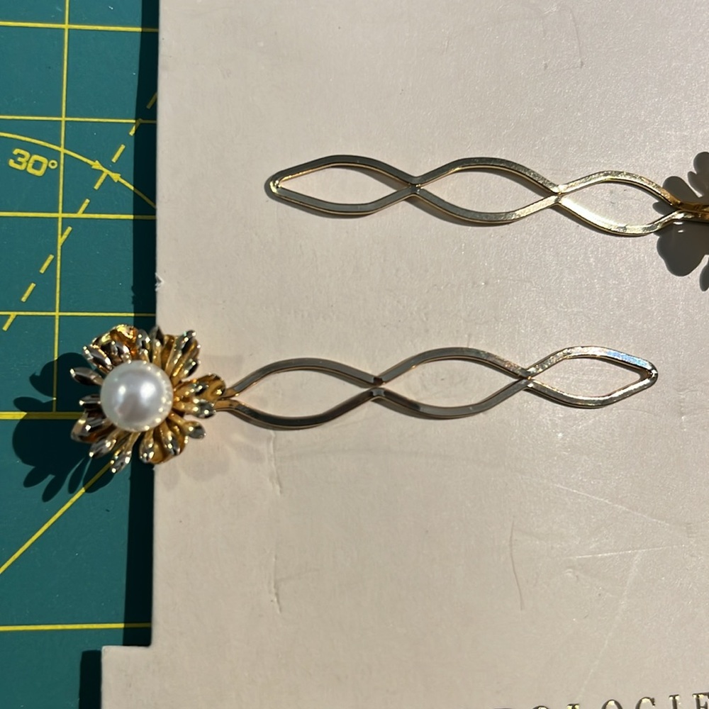Hair clips - Picture 2 of 6